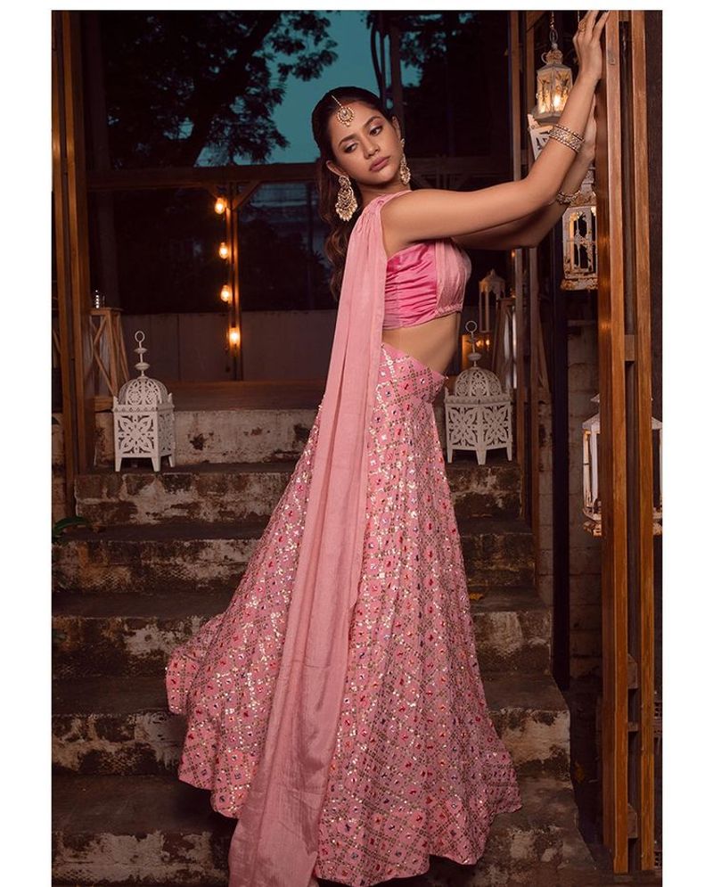 Aishwarya Dutta stunning photos