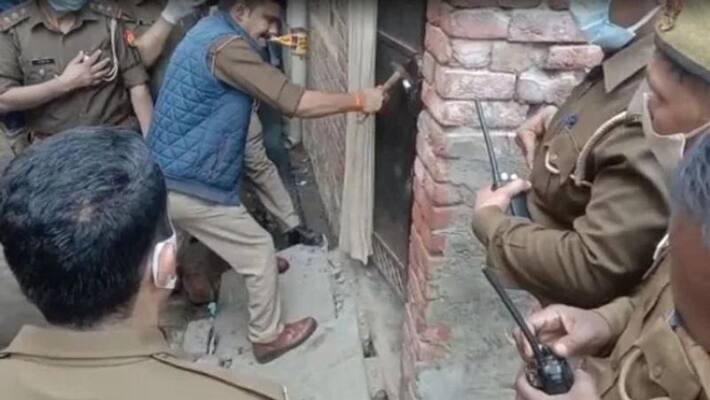 The body of a six-year-old girl who went missing in UP has been found in a neighbor's trunk The body of a six-year-old girl who went missing in UP has been found in a neighbor's trunk