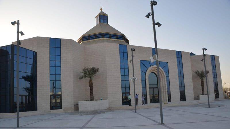 Bahrain king will inaugurate largest Christian church in middle east
