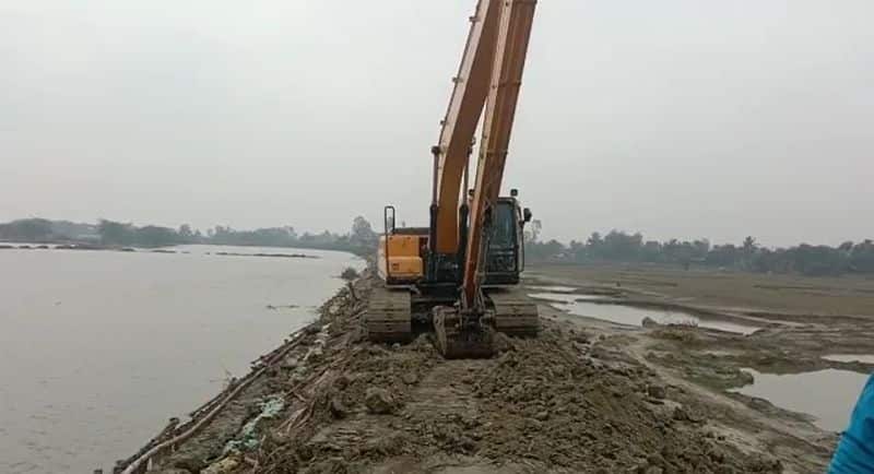 administration constructed dam to prevent damage in Sundarbans due to Jawad bmm