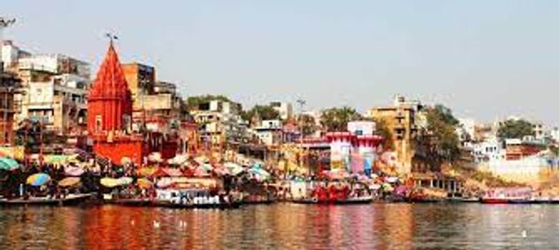 Travellers Must visit this places in varanasi full details are here