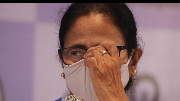 Mamata Banerjee wants to form anti-BJP alliance by excluding Congress, says Shiv Sena leader bsm Mamata Banerjee wants to form anti-BJP alliance by excluding Congress, says Shiv Sena leader bsm