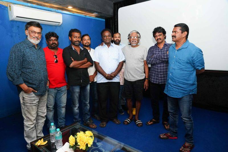 BharathiRaja praises blue sattai maaran movie