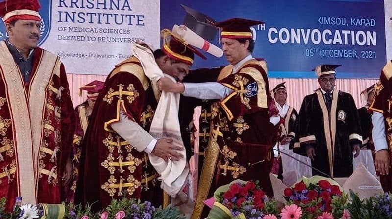 Minister Murugesh Nirani Gets Honorary Doctorate From Maharashtra University grg