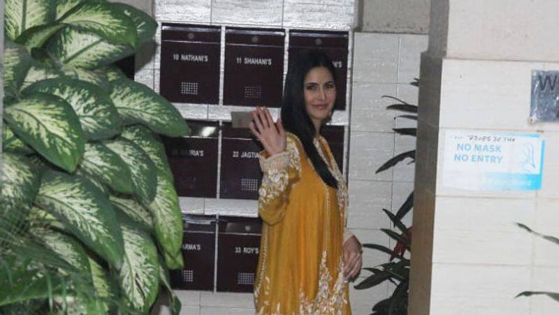 Katrina Kaif and Vicky Kaushal  leave for rajasthan for grand wedding BRD