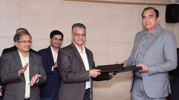 Easly loan low emi toyota Kirloskar motor ties up with karnataka bank for finance options ckm Easly loan low emi toyota Kirloskar motor ties up with karnataka bank for finance options ckm