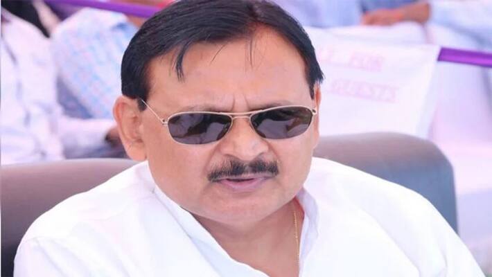 Bahubali Harishankar Tiwari sons and nephew were expelled from BSP VVA Bahubali Harishankar Tiwari sons and nephew were expelled from BSP VVA