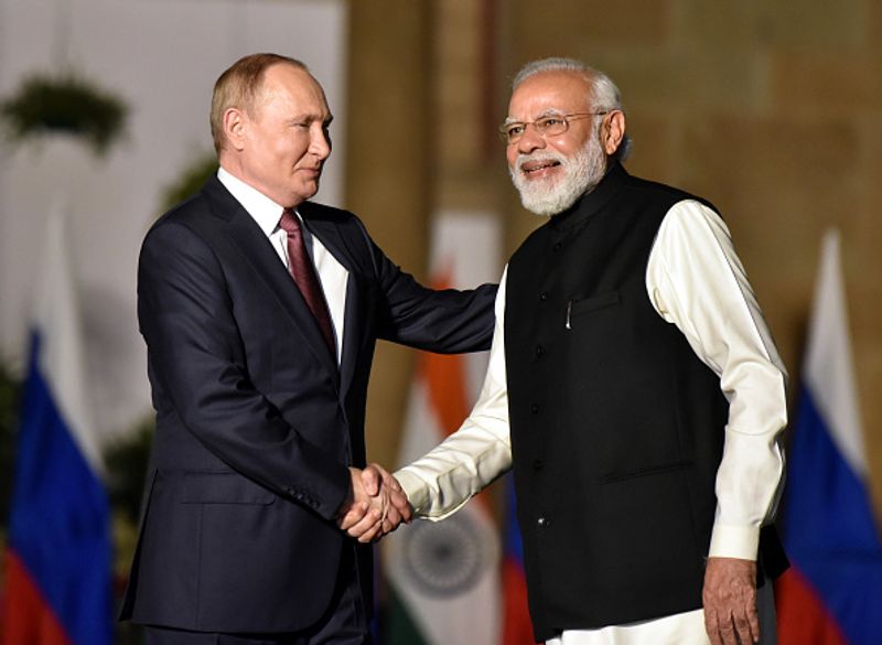 India and Russia sign military trade agreements in 21 th India Russia Summit