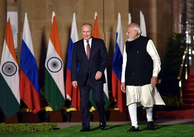 India and Russia sign military trade agreements in 21 th India Russia Summit
