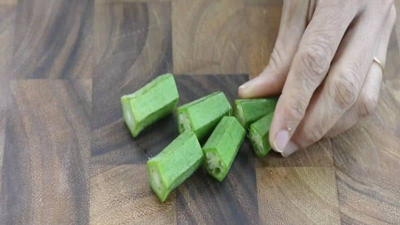 Kitchen tips: how to remove lady finger stickiness or slime, know best tips to make it crispy dva