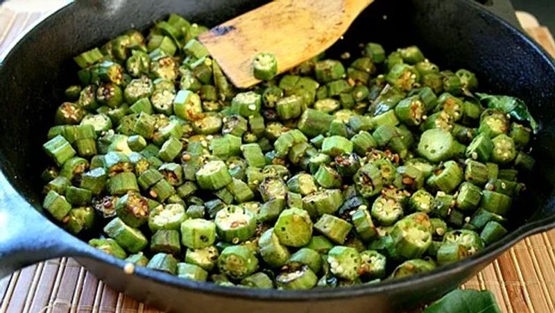 Kitchen tips: how to remove lady finger stickiness or slime, know best tips to make it crispy dva