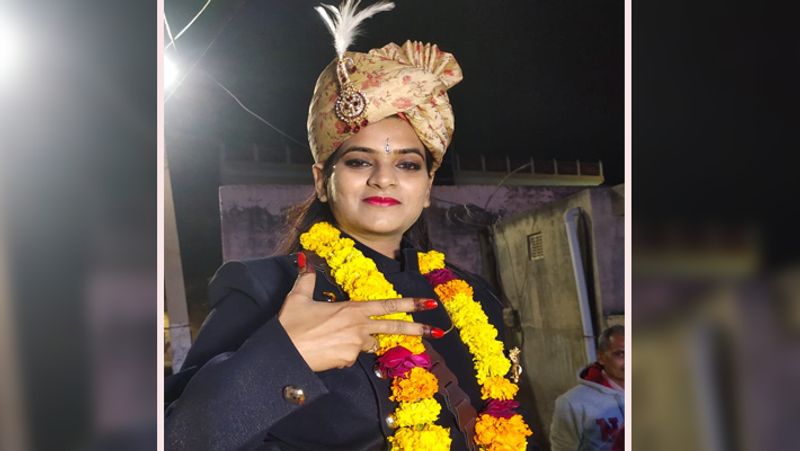 unique marriage bride on rides a horse baraat and wear sherwani on her wedding video viral kpr