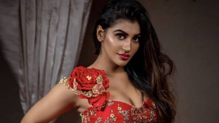 Yashika Anand latest photoshoot gone viral Yashika Anand latest photoshoot gone viral