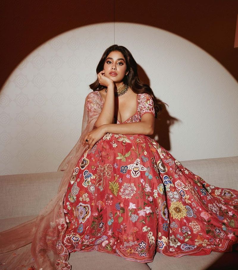 young bueauty janhvi kapoor jaw dropping poses rises heat in choli lehanga