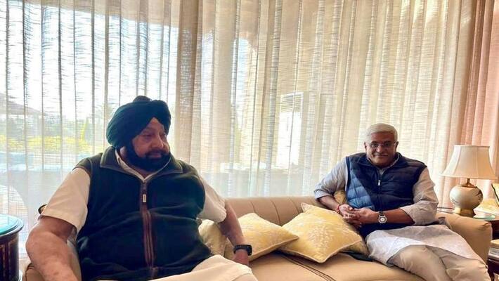 amarinder singh meets gajendra singh shekhawat amarinder singh meets gajendra singh shekhawat