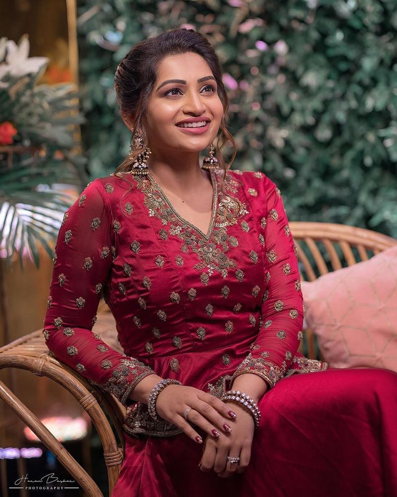 vijay tv serial fame nakshathra pre wedding photo gallery goes viral
