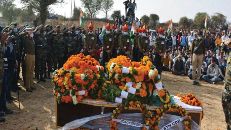 Jawan killed in Jammu Kashmir cremated with state honours in Sikar pod