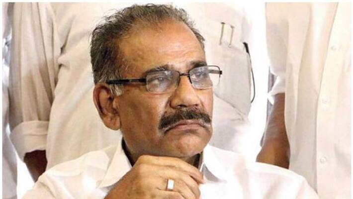 A K Saseendran sought an explanation from the chief wildlife warden regarding the delay in the order to drug the wild elephant A K Saseendran sought an explanation from the chief wildlife warden regarding the delay in the order to drug the wild elephant