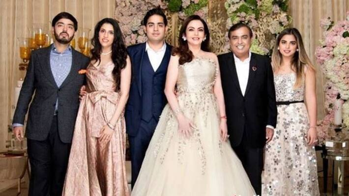 Vicky Kaushal Katrina Kaif Marriage Ambani family will attend Kat Vicky wedding Haldi ceremony and Todays Haldi and Sangeet UDT Vicky Kaushal Katrina Kaif Marriage Ambani family will attend Kat Vicky wedding Haldi ceremony and Todays Haldi and Sangeet UDT