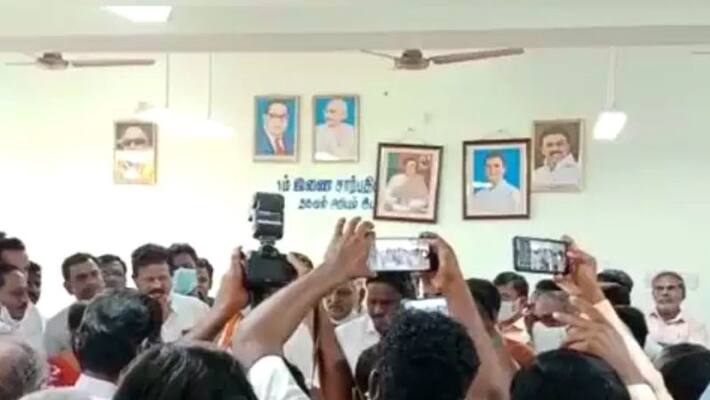 Virudhachalam tn govt function in rahul gandhi and modi photos atrocities Virudhachalam tn govt function in rahul gandhi and modi photos atrocities