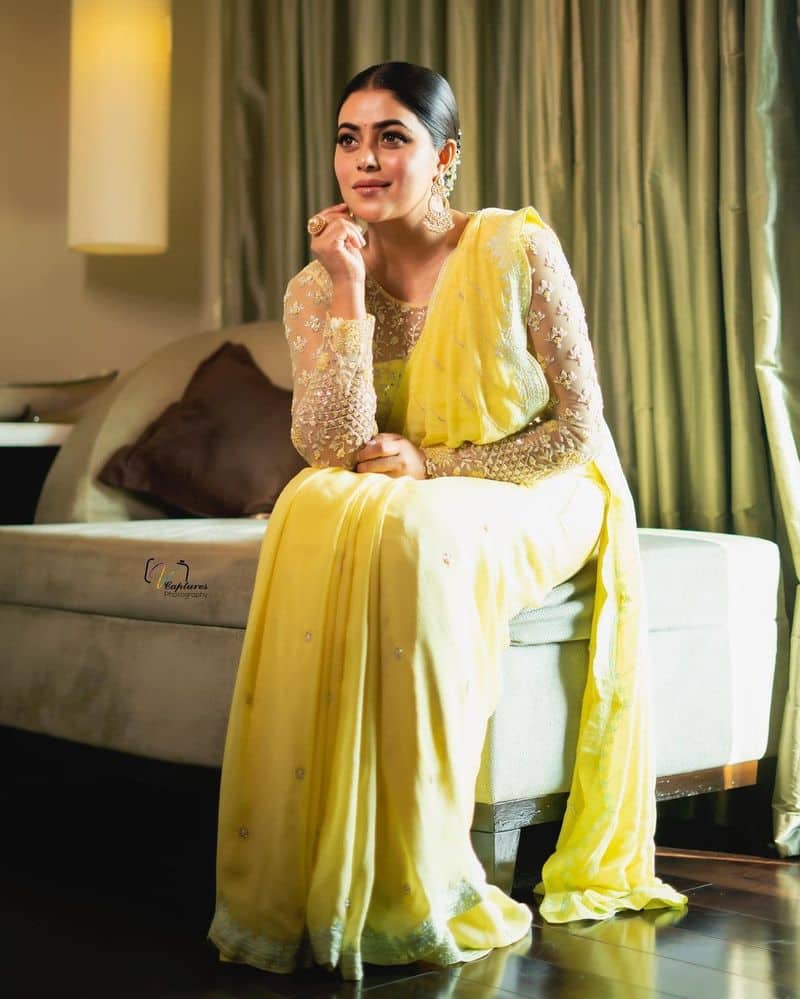 akhanda fame purna jaw dropping poses in designer saree