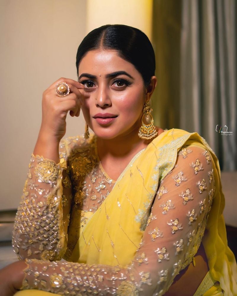 akhanda fame purna jaw dropping poses in designer saree