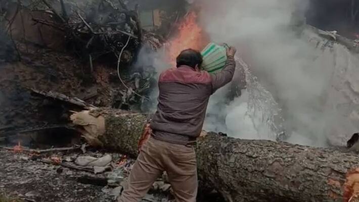 Army chopper CDS Gen Bipin Rawat on board crashes in Tamil Nadu, eyewitness account ALB Army chopper CDS Gen Bipin Rawat on board crashes in Tamil Nadu, eyewitness account ALB