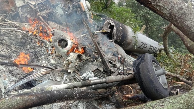 cds bipin rawat mi17 helicopter crash Coonoor accident photos kpn
