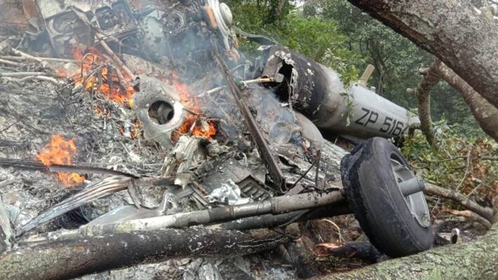 CDS Gen Bipin Rawat helicopter crash: Leaders across party lines express grief over accident-dnm CDS Gen Bipin Rawat helicopter crash: Leaders across party lines express grief over accident-dnm