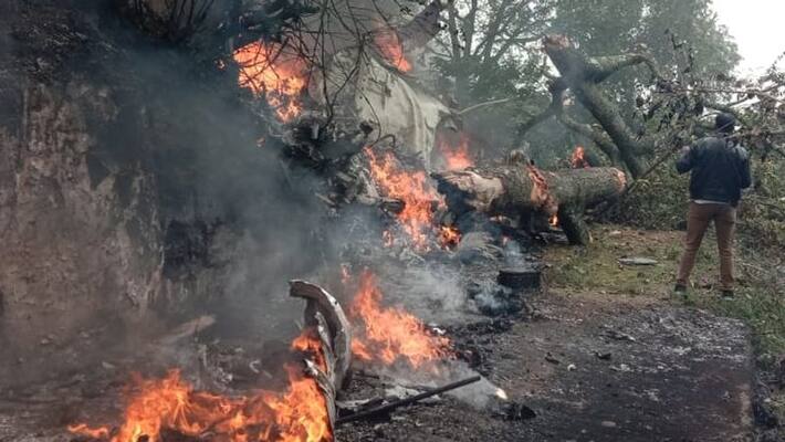 Army Helicopter crash coonoor native eyewitness ravi talks about helicopter crash Army Helicopter crash coonoor native eyewitness ravi talks about helicopter crash