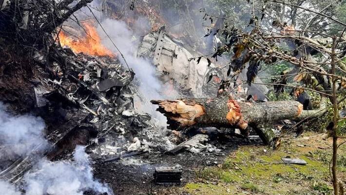 13 dead as chopper with CDS Bipin Rawat on board crashes in Tamil Nadu 13 dead as chopper with CDS Bipin Rawat on board crashes in Tamil Nadu