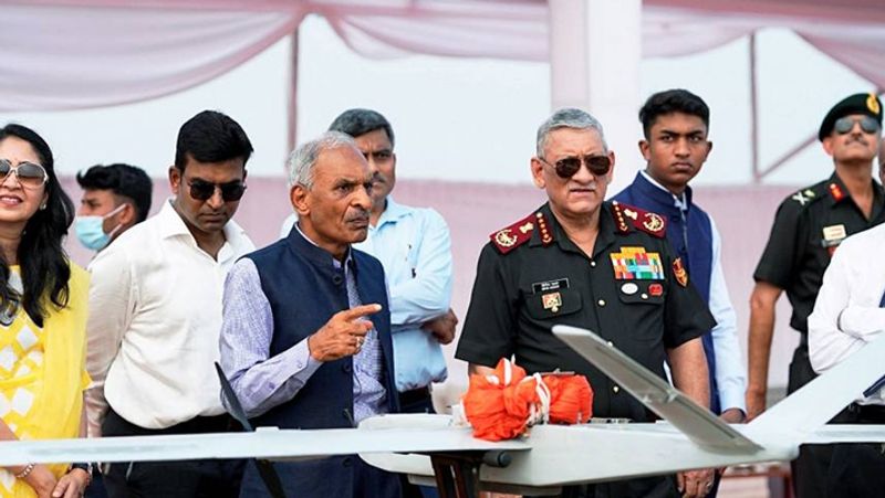 CDS Bipin Rawat with family rare and memorable photos kpn
