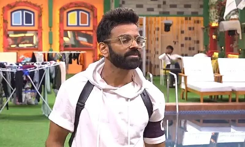 bigg boss telugu 5 do not vote for srirama chandra srireddy made serious allegations on him