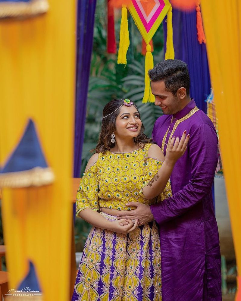 Vijay tv serial fame Nakshathra Nagesh mehndi romantic photo gallery