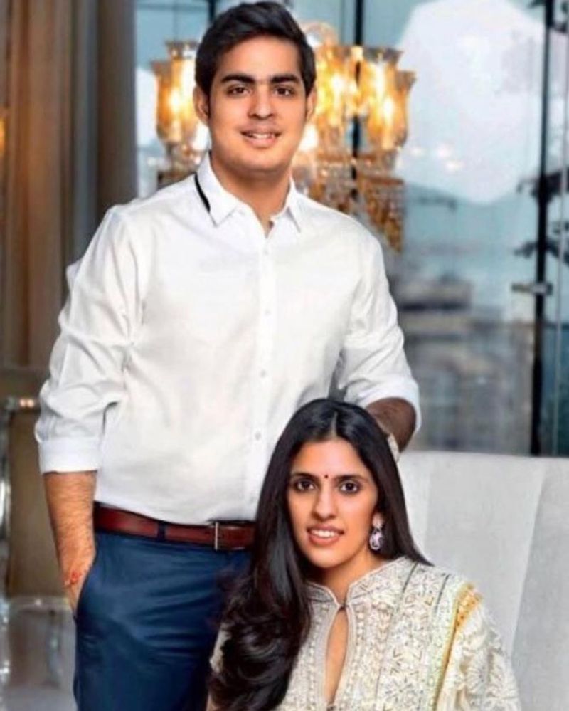 Mukesh Ambani's Grandson Prithvi's First Birthday: 120 Eminent Guests To Attend Party Invite Inside