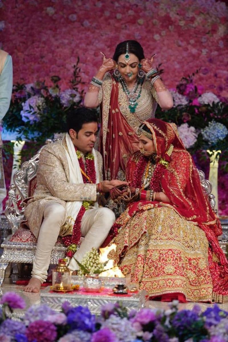 Mukesh Ambani's Grandson Prithvi's First Birthday: 120 Eminent Guests To Attend Party Invite Inside