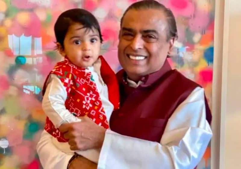 Mukesh Ambani's Grandson Prithvi's First Birthday: 120 Eminent Guests To Attend Party Invite Inside