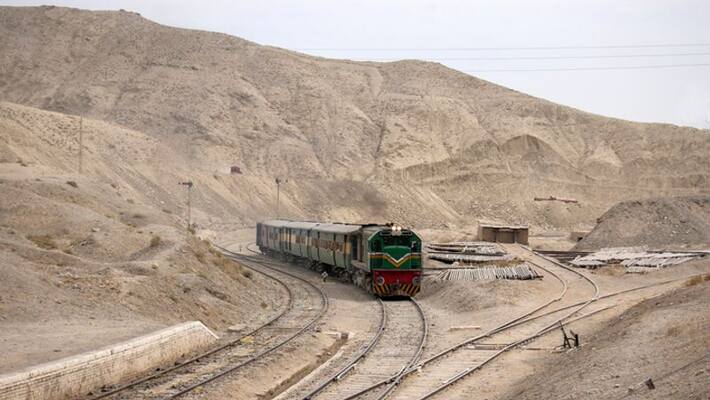 Pakistan loco pilot stops train to buy curd suspended Pakistan loco pilot stops train to buy curd suspended