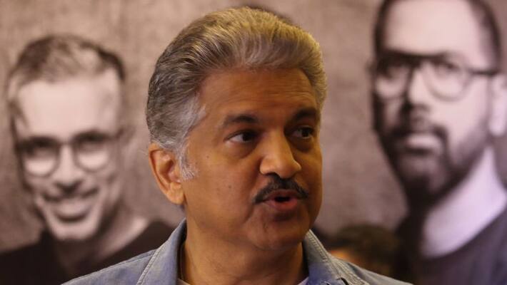 Anand Mahindra lauds Delhi busker Varun Dagar asks him to dance on Anand Mahindra lauds Delhi busker Varun Dagar asks him to dance on