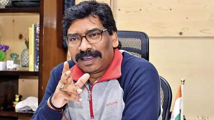 jharkhand Governor Disqualify CM Hemant Soren As MLA after recommendation from Election Commission ckm jharkhand Governor Disqualify CM Hemant Soren As MLA after recommendation from Election Commission ckm