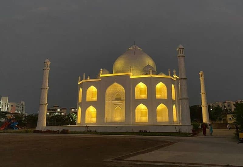 Madhya Pradesh educationist builds Taj Mahal mini replica for his Mumtaz drb