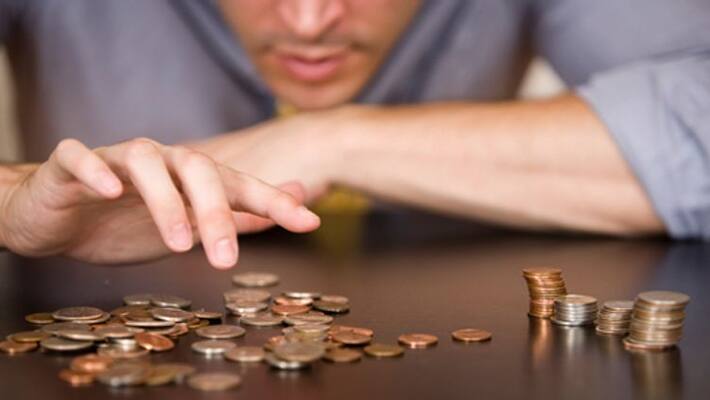 According to vastu do not keep those things in purse According to vastu do not keep those things in purse