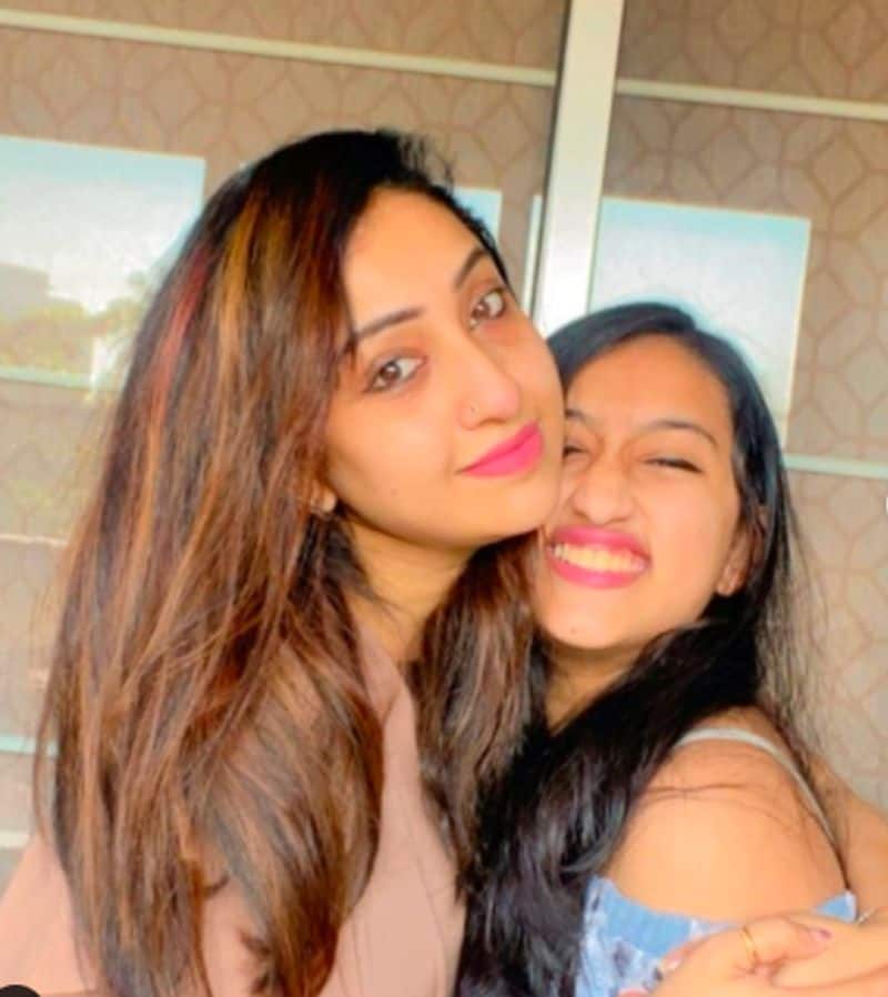 Nitya das daughter Naina trolled for Yellow teeth in her latest post dpl
