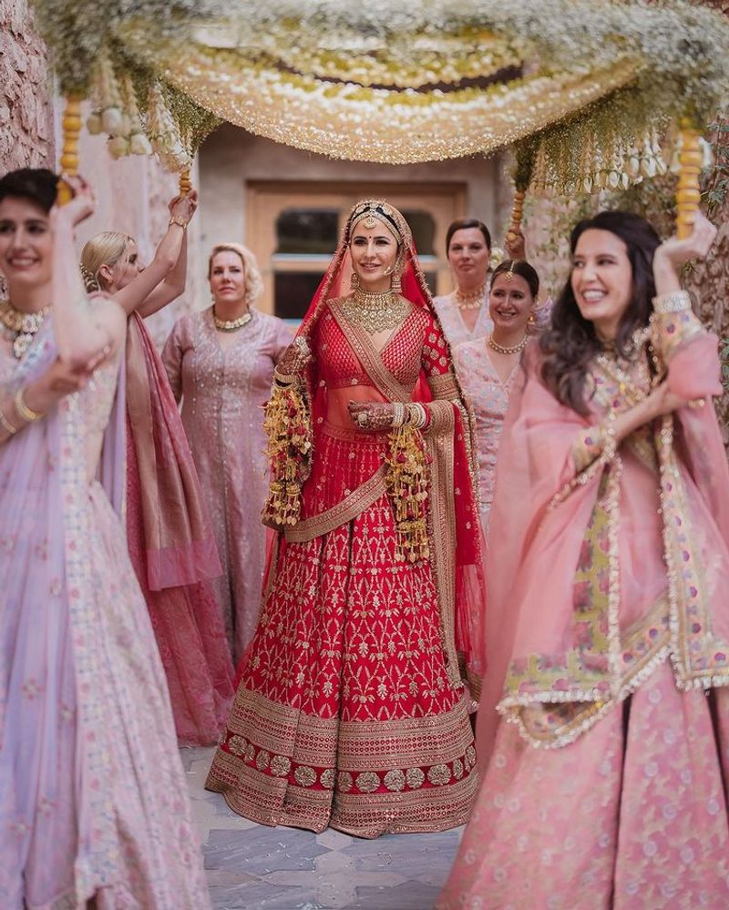 Actress Katrina Kaif oozes royalty in her bridal lehenga new photos goes viral