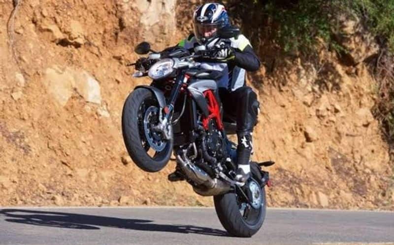 Director H Vinoth says about Ajiths dedication in bike stunt