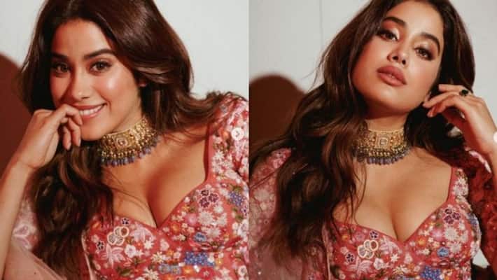 Janhvi Kapoor s pink floral print lehenga Janhvi Kapoor s pink floral print lehenga