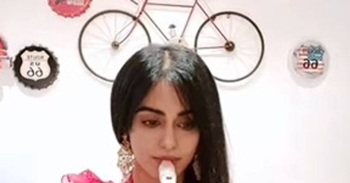 Adah Sharma : புல்லாங்குழல் இசையில் ரசிகர்களை வசீகரிக்கும் அதா ஷர்மா...