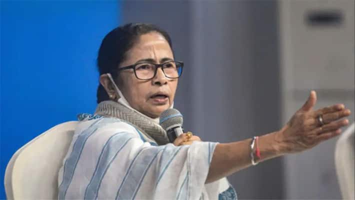 Mamata Banerjee says alert for another three months for coronavirus epidemic bsm Mamata Banerjee says alert for another three months for coronavirus epidemic bsm