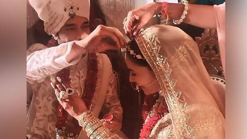 ankita lokhande shared wedding photos goes viral bjc