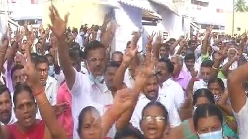 Former aiadmk minister thangamani house and office dvac raid in today